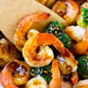 This honey garlic shrimp stir fry is an easy recipe that's ready in 20 minutes.